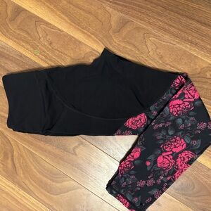 ZYIA Black and Red Floral Leggings